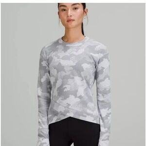 Lululemon Close to Crossing Long Sleeve Size 6